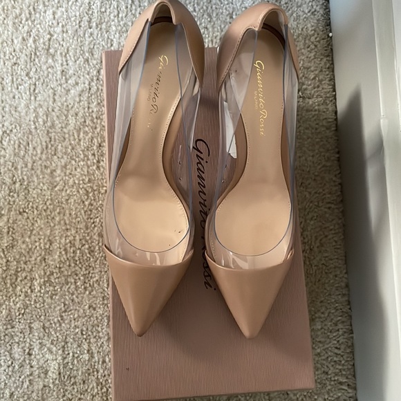 Gianvito Rossi Milano Heels (7.537.5)
